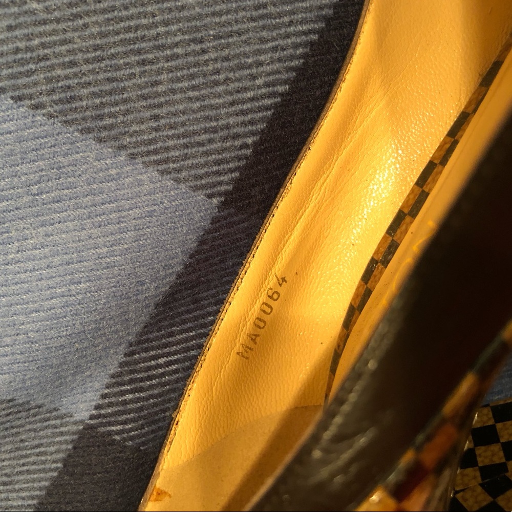 Louis Vuitton Leather Damier Pumps - Picture 8 of 8